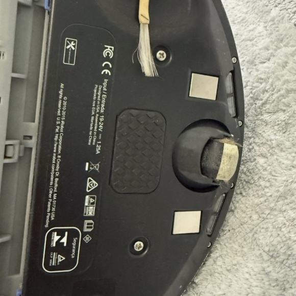 iRobot Roomba 655 Vacuum Cleaning Robot Machine W/charger - Picture 10 of 10